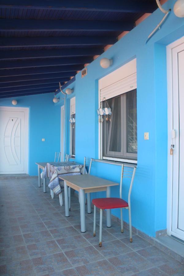 Rena'S Rooms Μελίντα Melinta ภายนอก รูปภาพ
